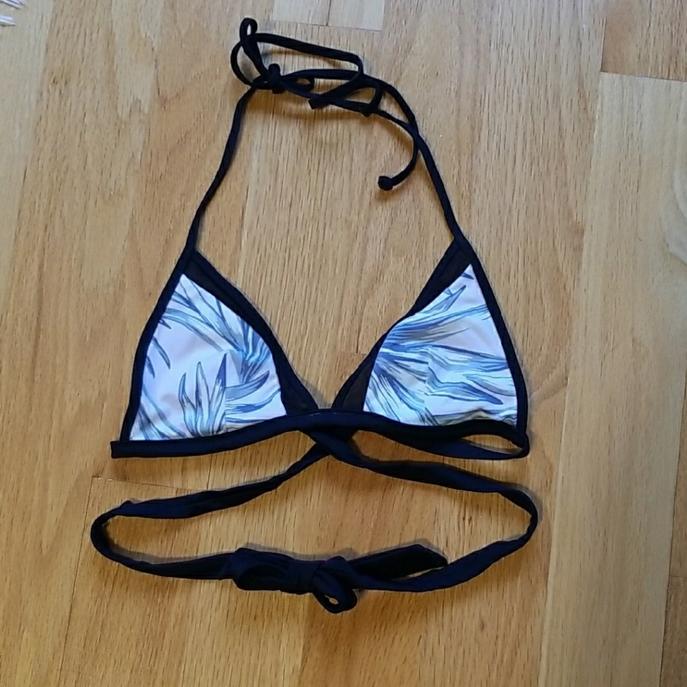 PINK Victoria's Secret Black and Light Purple Leaf Bikini
